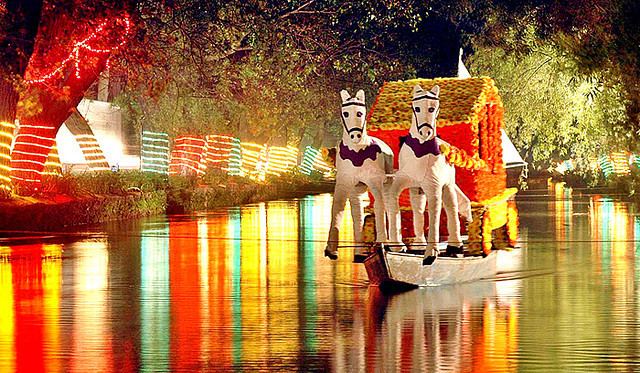 Lahore Canal 14 Beautiful Things You See When Lahore Twinkles With The Colors Of
