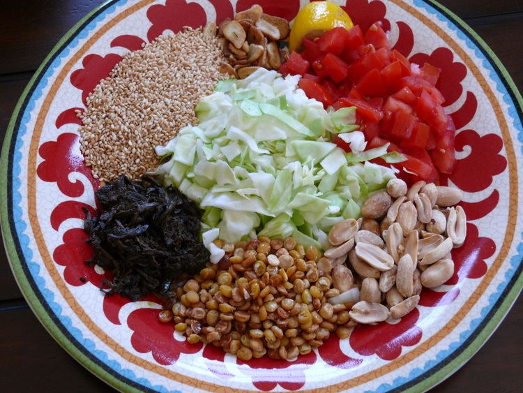 Lahpet Burmese Tea Leaf Lahpet Salad Mayabugs39s Recipes