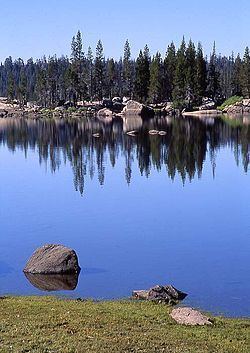 Lake Alpine httpsuploadwikimediaorgwikipediacommonsthu