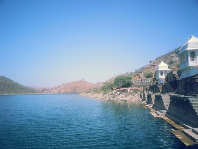 Lake Badi Image of Badi Lake in Udaipur My India