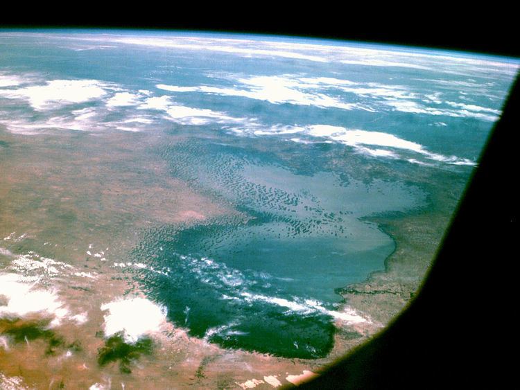 Lake Chad httpsuploadwikimediaorgwikipediacommonsthu
