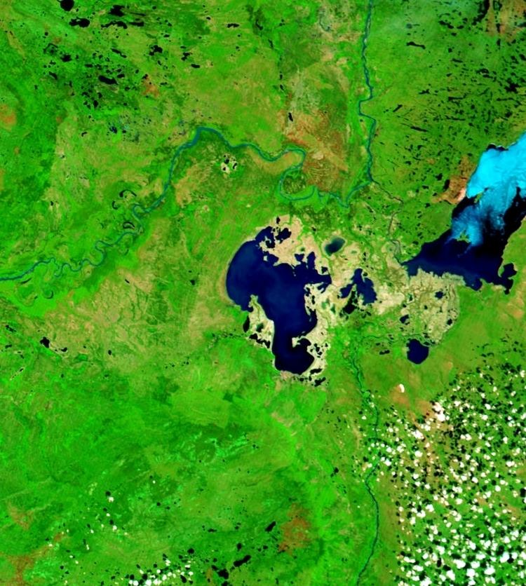 Lake Claire (Alberta) httpsuploadwikimediaorgwikipediacommonscc