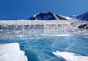 Lake Ellsworth (Antarctica) httpswwwthenakedscientistscomsitesdefaultf