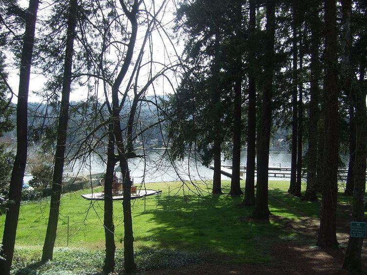 Lake Grove, Oregon