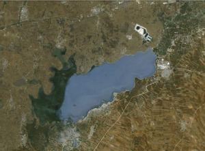 Lake Homs Dam httpsuploadwikimediaorgwikipediacommonsthu