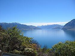Lake Hāwea httpsuploadwikimediaorgwikipediacommonsthu