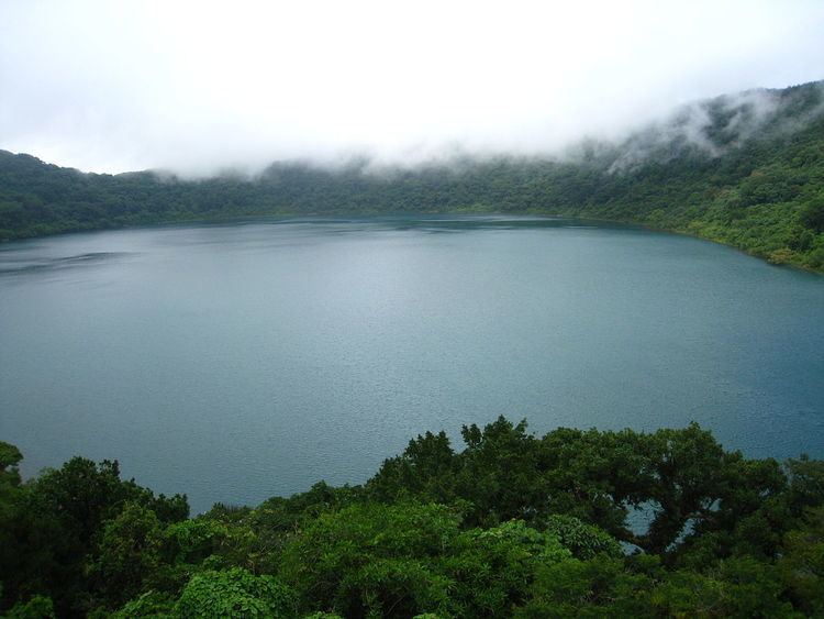 Lake Ipala httpsuploadwikimediaorgwikipediacommonsthu