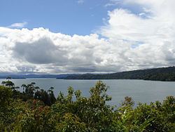 Lake Kutubu httpsuploadwikimediaorgwikipediacommonsthu