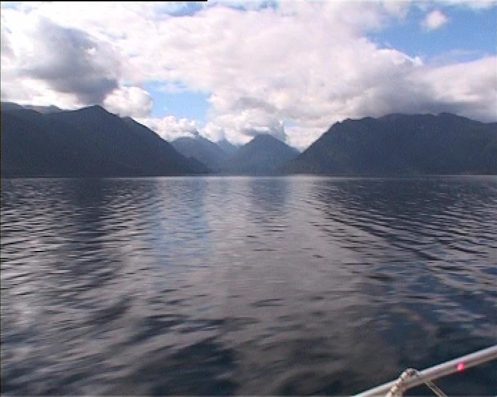 Lake Poteriteri httpsuploadwikimediaorgwikipediaen33dLak