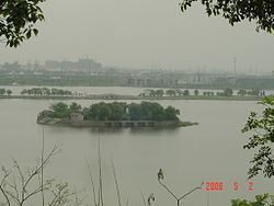 Lake Shi httpsuploadwikimediaorgwikipediacommonsthu