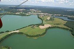Lake Ukiel httpsuploadwikimediaorgwikipediacommonsthu