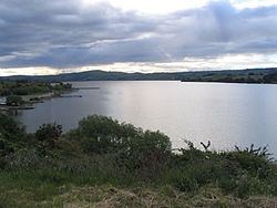 Lake Waihola httpsuploadwikimediaorgwikipediacommonsthu