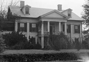 Lakewood (Livingston, Alabama) httpsuploadwikimediaorgwikipediacommonsthu