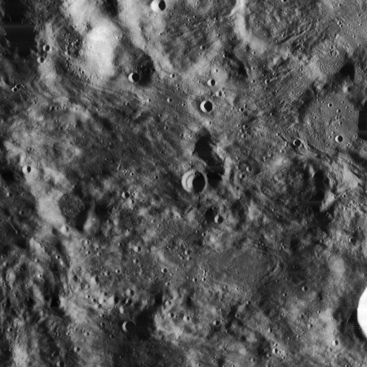 Lamarck (crater)
