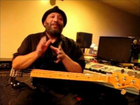 Lamont Johnson (Fretless Bassist) Detroit Bass Player Lamont Johnson YouTube