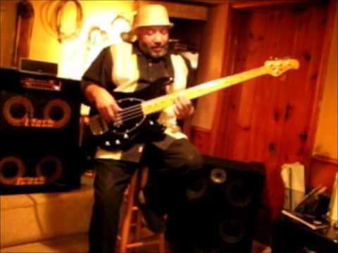 Lamont Johnson (Fretless Bassist) Detroit Bass Player Lamont Johnson dropping knowledge YouTube