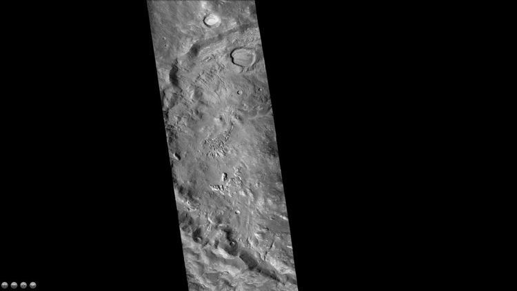 Lampland (Martian crater)