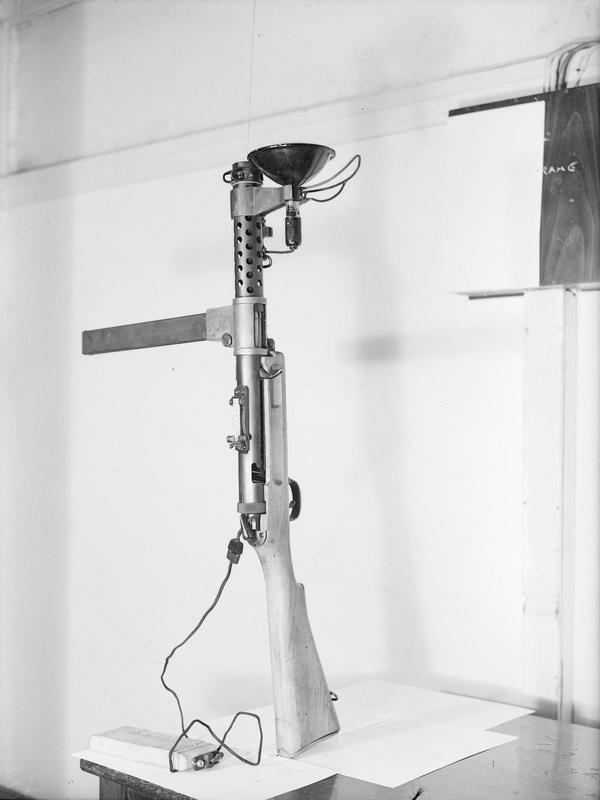 Lanchester submachine gun