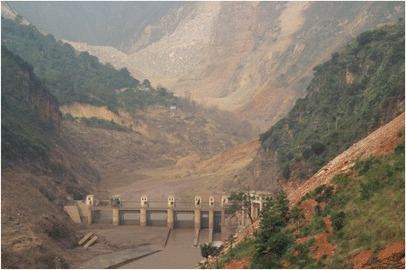 Landslide dam The seismically triggered landslide dam in Honshiyan Yunnan China
