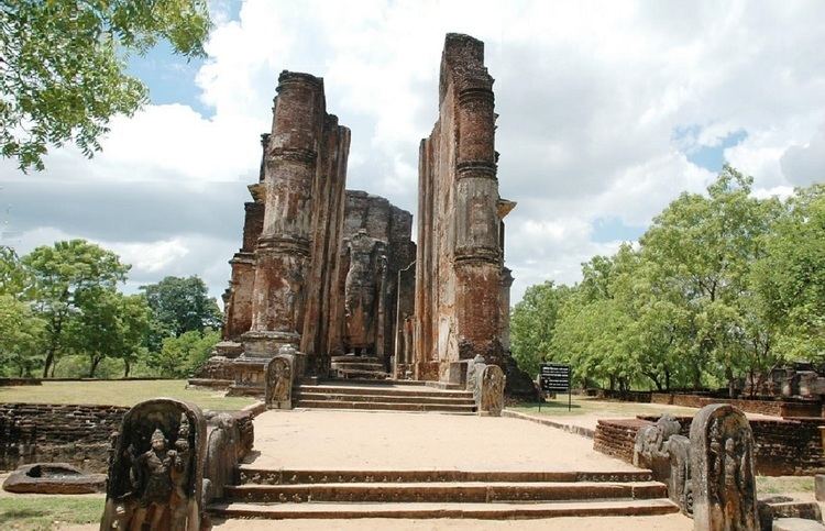 Lankatilaka Vihara Lankatilaka Vihara Polonnaruwa SriLanka weepingredorger