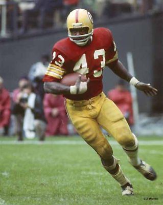 Larry Brown (running back) Best 25 Nfl football players ideas only on Pinterest Sports heads