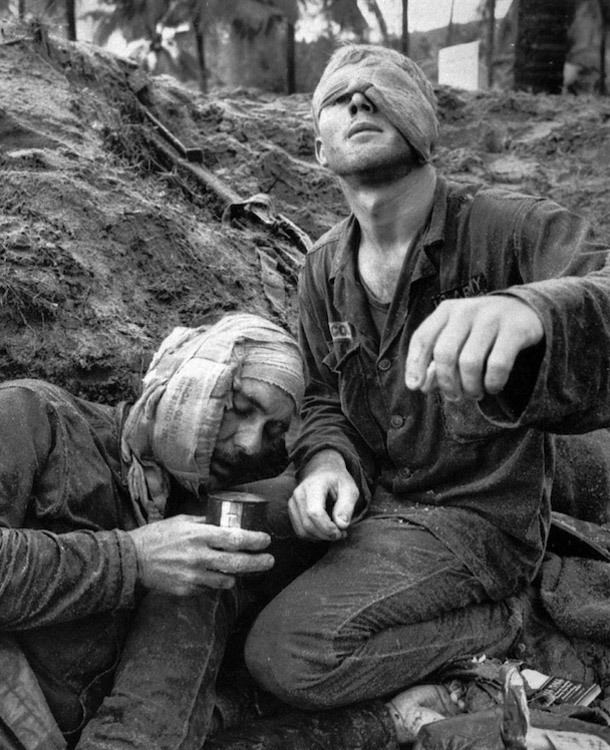 Larry Burrows Henri Huet and Larry Burrows Vietnam Photojournalists Killed 42