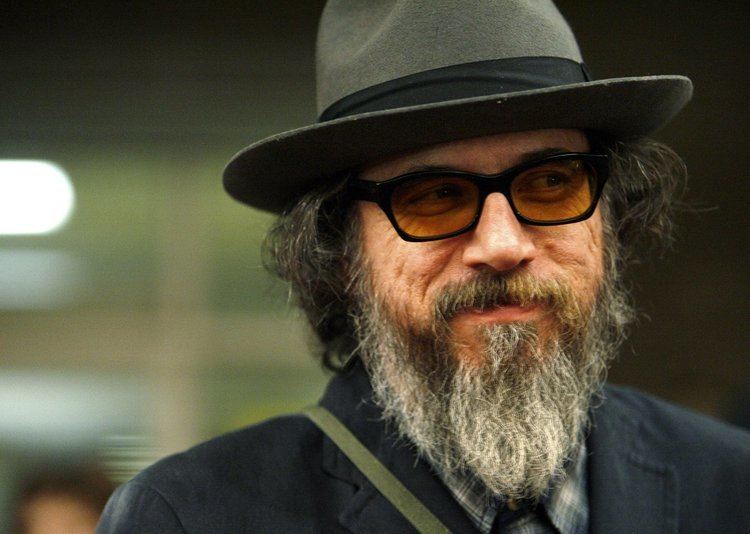 Larry Charles HBO Producer Reveals The Crazy Story Of When Bob Dylan