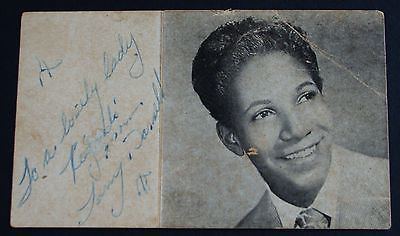 Larry Darnell Larry Darnell R B Singer 1940s Autographed Promotional Photo Card