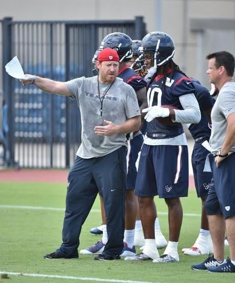 Larry Izzo Texans talking to Larry Izzo as STs Coach Houston Texans Message