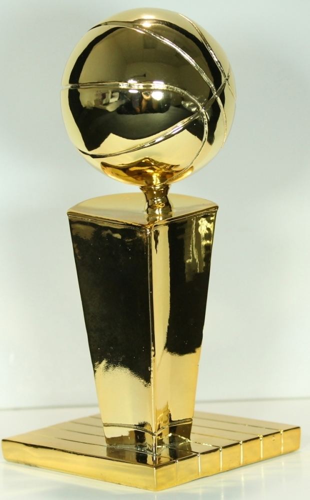 Larry O'Brien Championship Trophy Online Sports Memorabilia Auction Pristine Auction