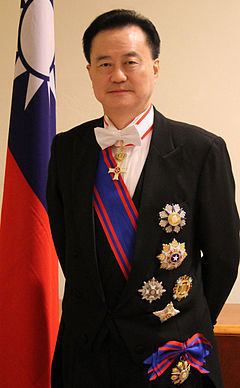Larry Wang httpsuploadwikimediaorgwikipediacommonsthu