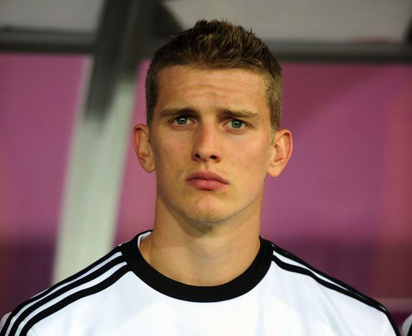 Lars Bender Lars Bender Could he be the difference for Arsenal