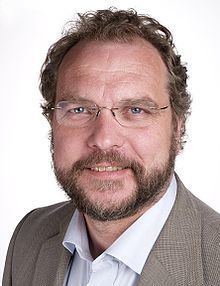 Lars Sponheim httpsuploadwikimediaorgwikipediacommonsthu