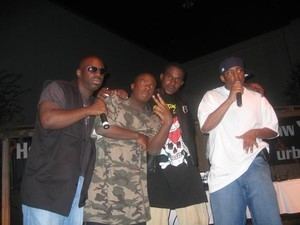 Larsiny Family SoundClick artist Larsiny Family page with MP3 music downloads