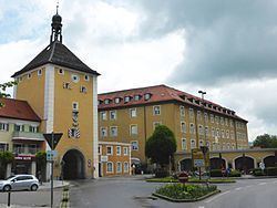 Laufen Castle (Germany) httpsuploadwikimediaorgwikipediacommonsthu