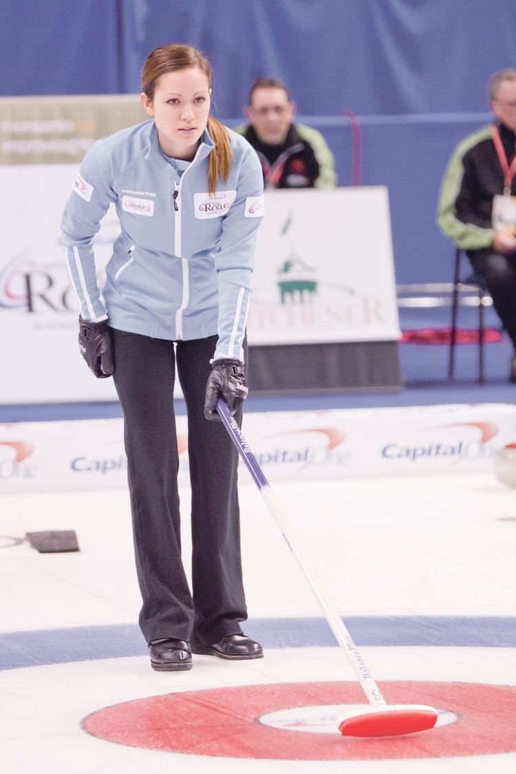 Laura Crocker Curling rocks the house in Kitchener