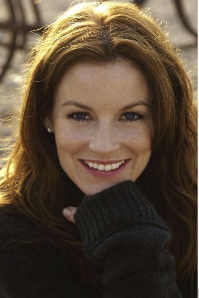 Laura Leighton Laura Leighton Blessed That Pretty Little Liars Keeps Her