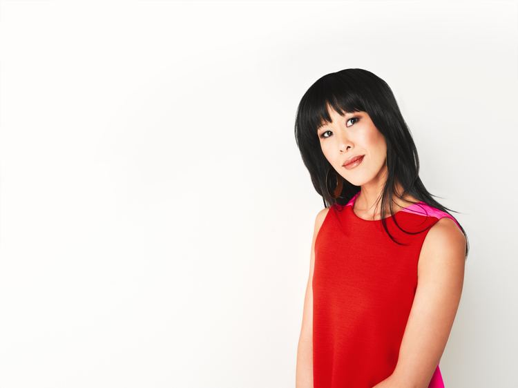 Laura Ling Lisa and Laura Ling To Receive Women39s Media Center Award