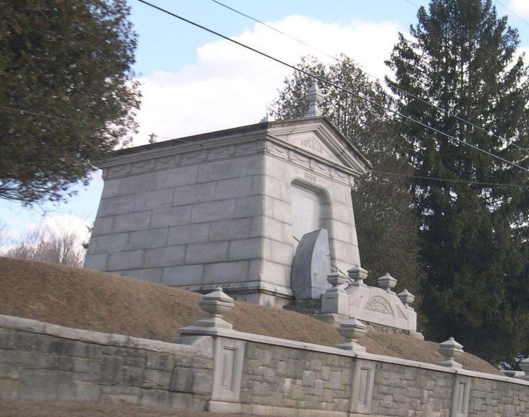 Laurel Glen Mausoleum-Laurel Hall