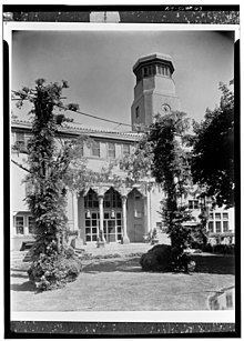 Laurelton Hall httpsuploadwikimediaorgwikipediacommonsthu