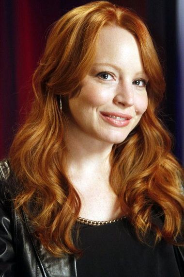 Lauren Ambrose WMass39 Lauren Ambrose loves 39vicious ambitious39 scifi