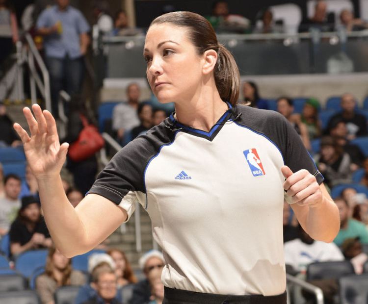 Lauren Holtkamp Clippers39 Paul clears air day after rift with female ref Holtkamp