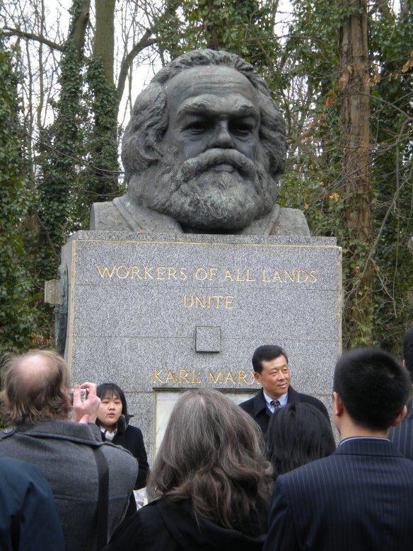 Laurence Bradshaw UK Laurence Bradshaw sculptor of Marx monument in London Dear