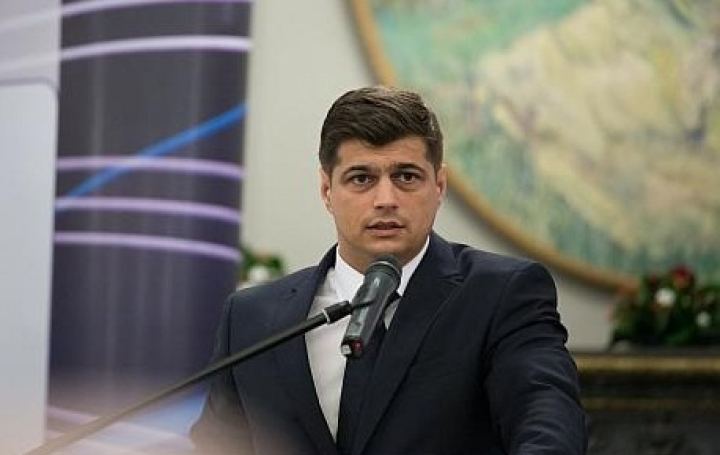 Laurențiu Rebega INCREDIBIL Un europarlamentar romn urmrit penal a aderat la
