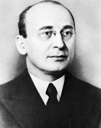 Lavrentiy Beria media2webbritannicacomebmedia19299190049