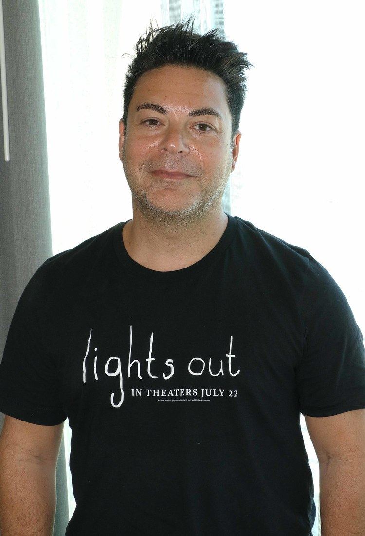 Lawrence Grey (producer) SDCC Interview with 39Lights Out39 Producer Lawrence Grey Morbidly