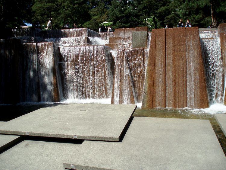 Lawrence Halprin halprin fountains sanslartigue