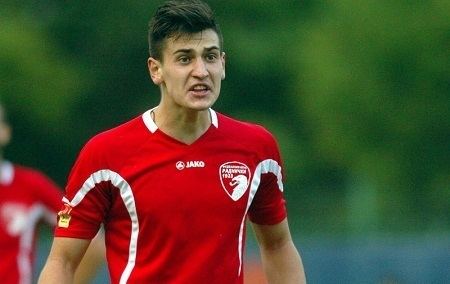 Lazar Rosić LAZAR ROSI POTPISAO NA TRI GODINE FK Vojvodina Zvanina web