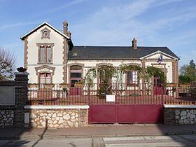 Le Mesnil-Simon, Eure-et-Loir httpsuploadwikimediaorgwikipediacommonsthu