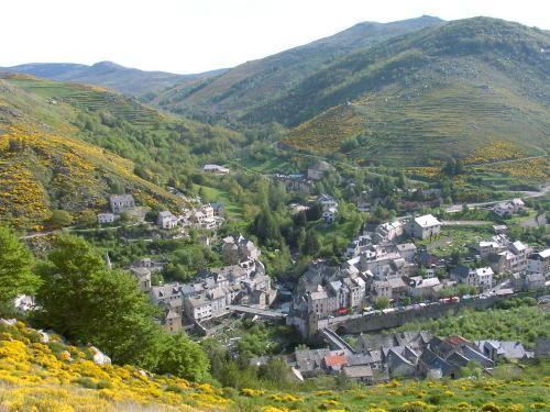 Le Pont-de-Montvert wwwfrancevoyagecomvisualscommunespontdemon